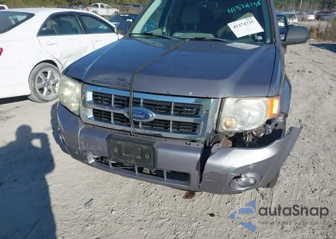 2008 Ford Escape Xlt z USA, uszkodzony, nr VIN 1FMCU93198KE22144